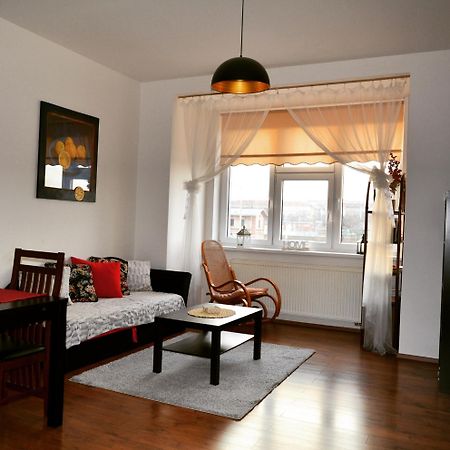 Mm Apartment Argentinska プラハ エクステリア 写真