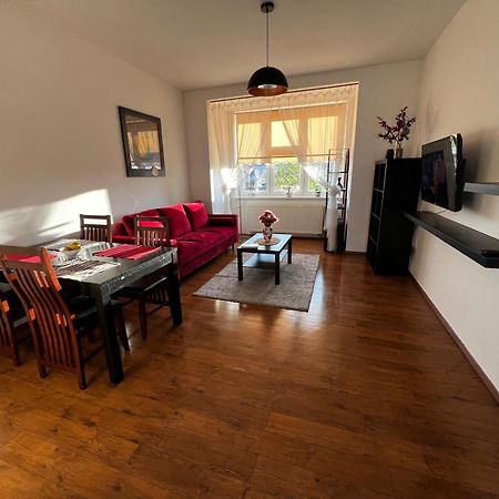 Mm Apartment Argentinska プラハ エクステリア 写真